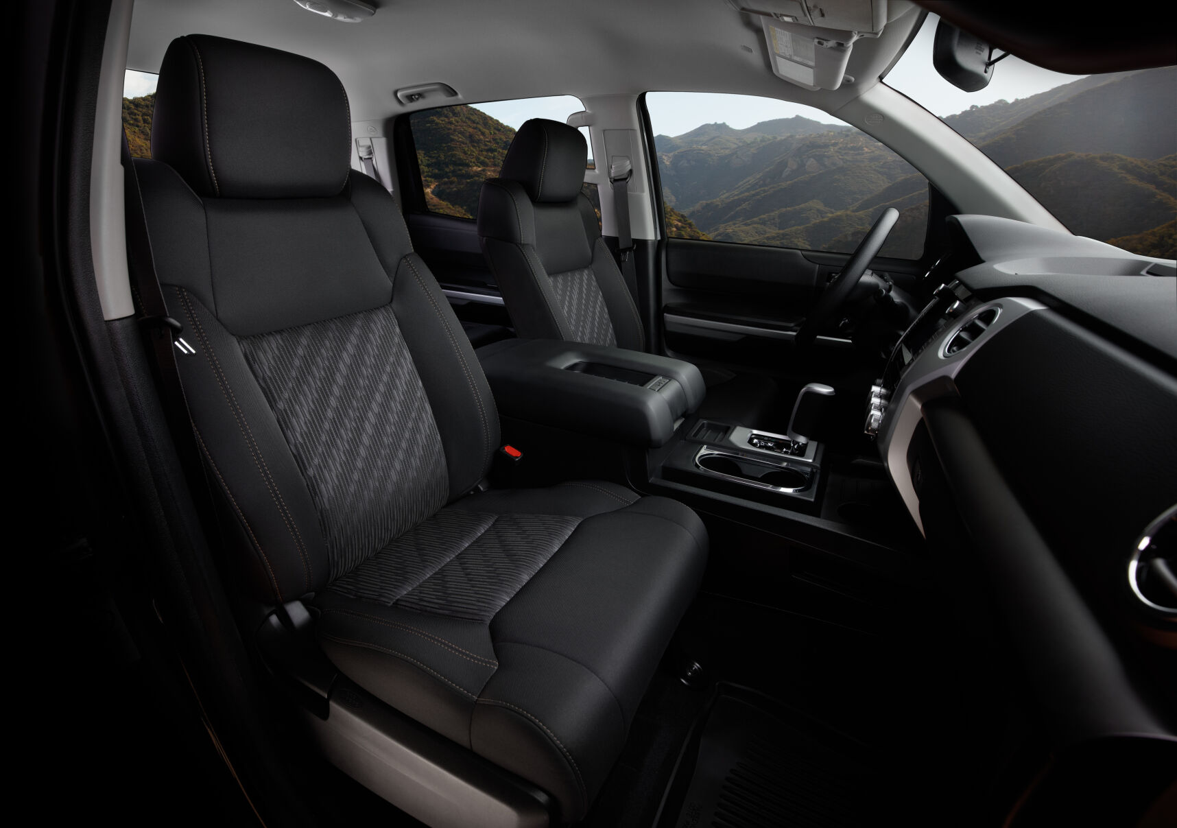 2021_TOYOTA-TUNDRA-TRAIL-EDITION_006.jpg